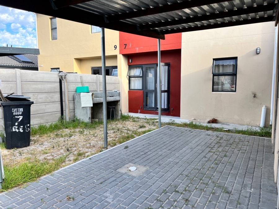 2 Bedroom Property for Sale in Sunset Glen Western Cape
